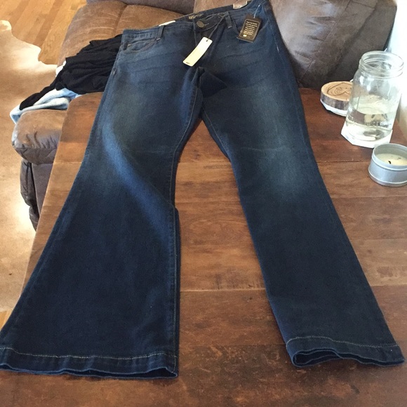 Kut Chrissy bootcut jeans, quality thick stretch - Picture 4 of 4